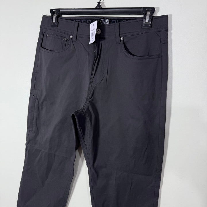 GERRY STRAIGHT FIT PERFORMANCE PANT BRAND NEW WITH STRETCH GREY COLOUR