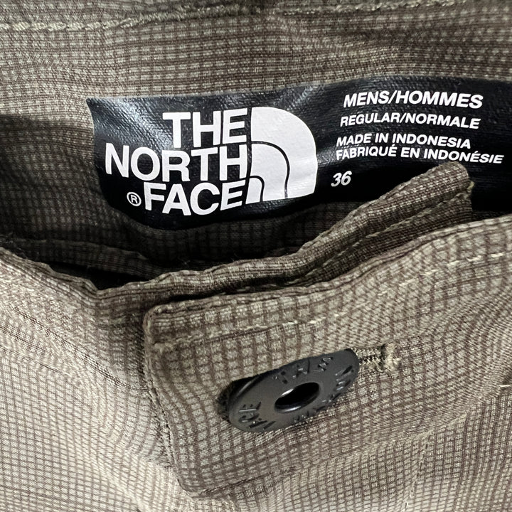 THE NORTH FACE CHECKERED GOLF SHORT