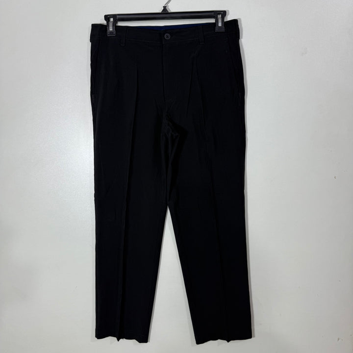 IZOD STRAIGHT FIT PERFORMANCE PANT WITH STRETCH BLACK COLOUR