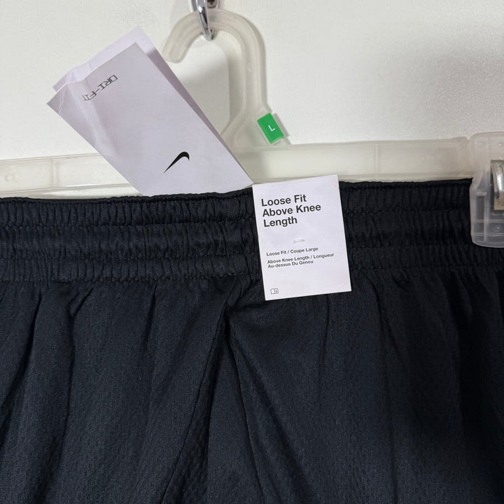 NIKE LOOSE FOT SPORT SHORT BRAND NEW BLACK COLOUR