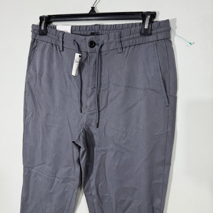 BANANA REPUBLIC SOFT TEXTURED  CHINO JOGGER PANT BRAND NEW GREY COLOUR