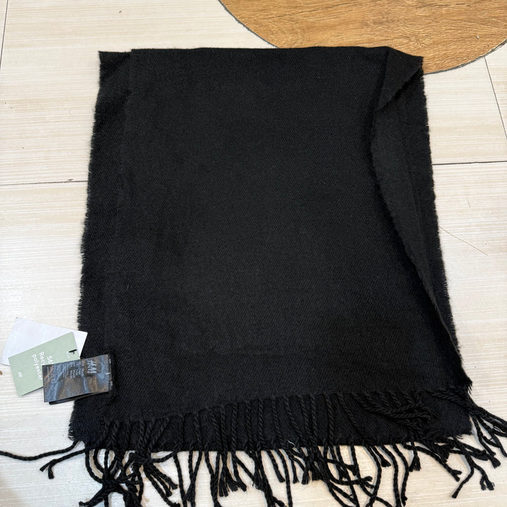 H&M RECYCLING POLYSTER BLACK SCARF BRAND NEW