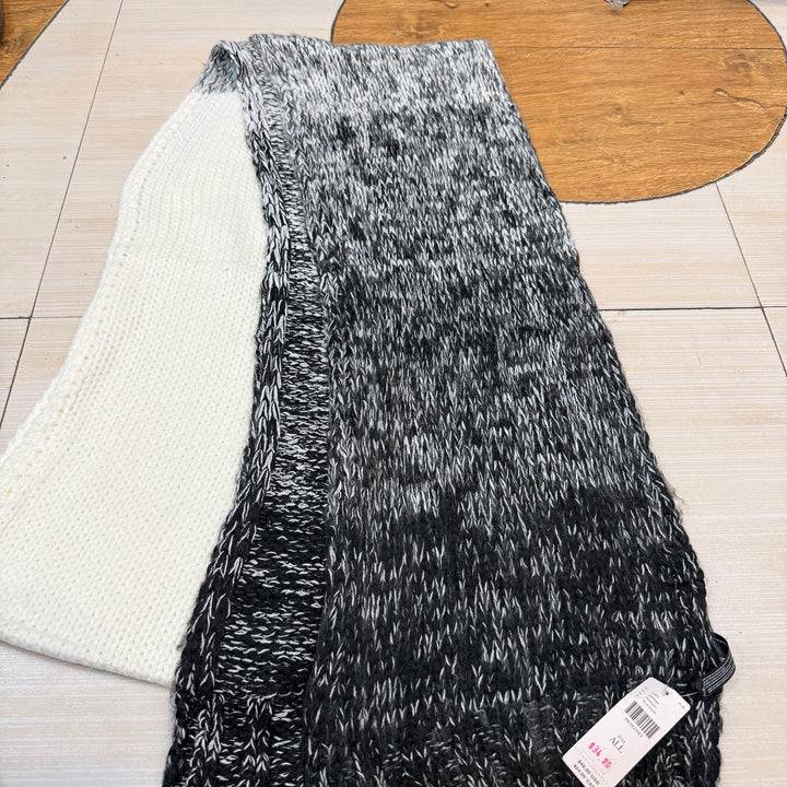 ANTHROPOLOGIE SCARF BRAND NEW