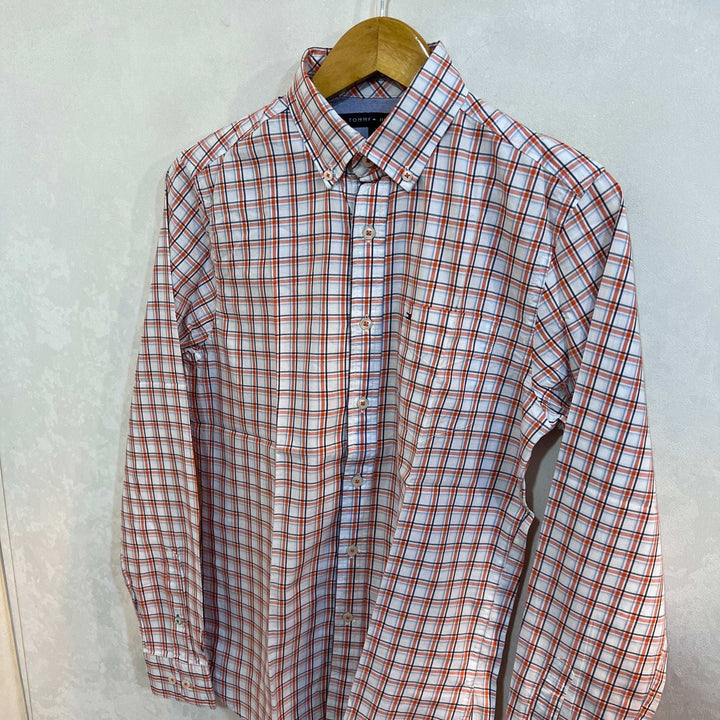 TOMMY HILFIGER CUSTOM FIT BUTTON DOWN CHECKERED SHIRT WITH STRETCH - JS BROTHERS