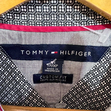 TOMMY HILFIGER CUSTOM FIT HALF SLEEVES PRINTED SHIRT - JS BROTHERS